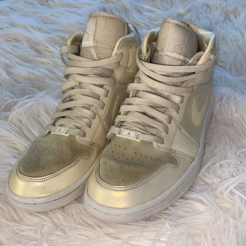 AIR JORDAN Nike athletic shoes